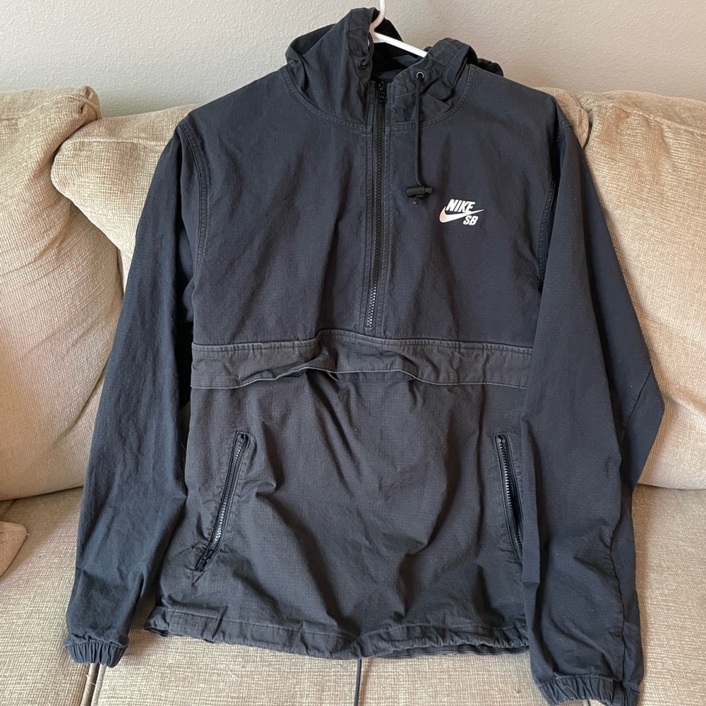 Mens Nike Sb Parka Size Lrg